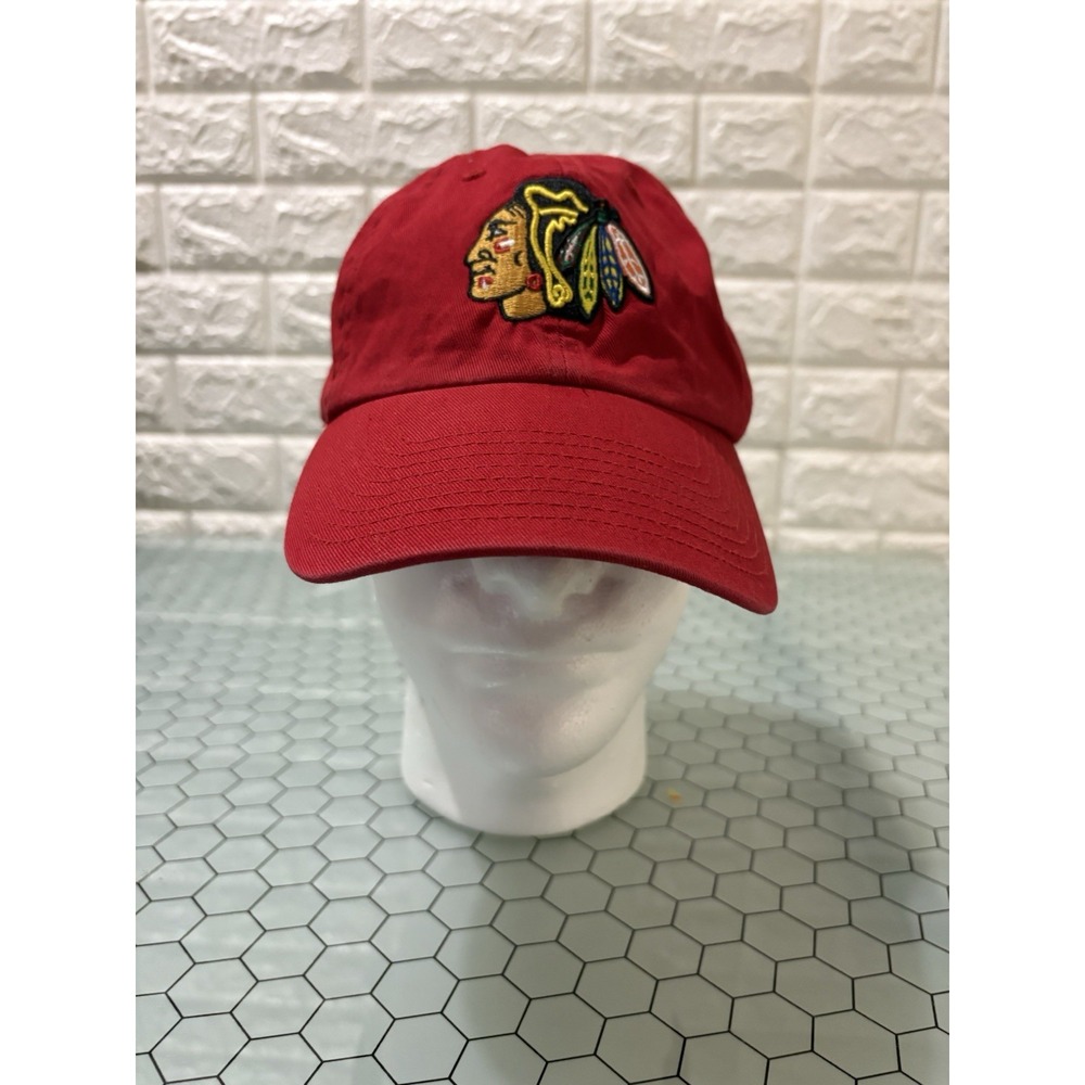 CHICAGO BLACKHAWKS FADED RED DADS HAT 47 BRAND STRAPBACK ADJUSTABLE CAP NHL‎